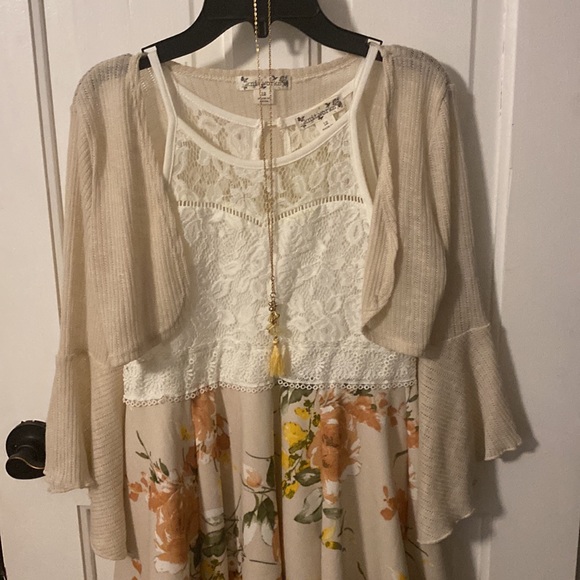 Beautiful dress size 12 - Picture 2 of 5